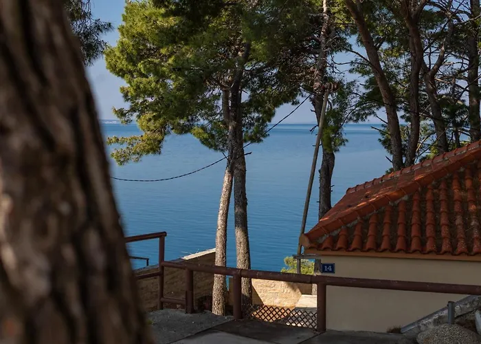 Urban Edge - * Omiš