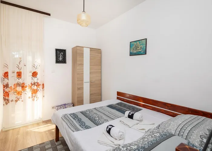 Urban Edge - * Omiš